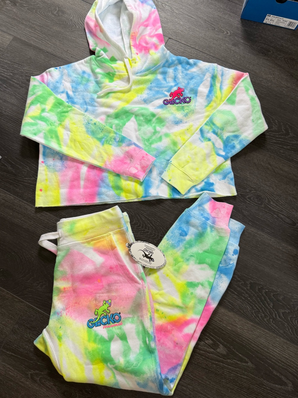 NWT BUNDLE -Cropped Hoodie & Jogger Set from Gekko Hawaii - SOLD OUT